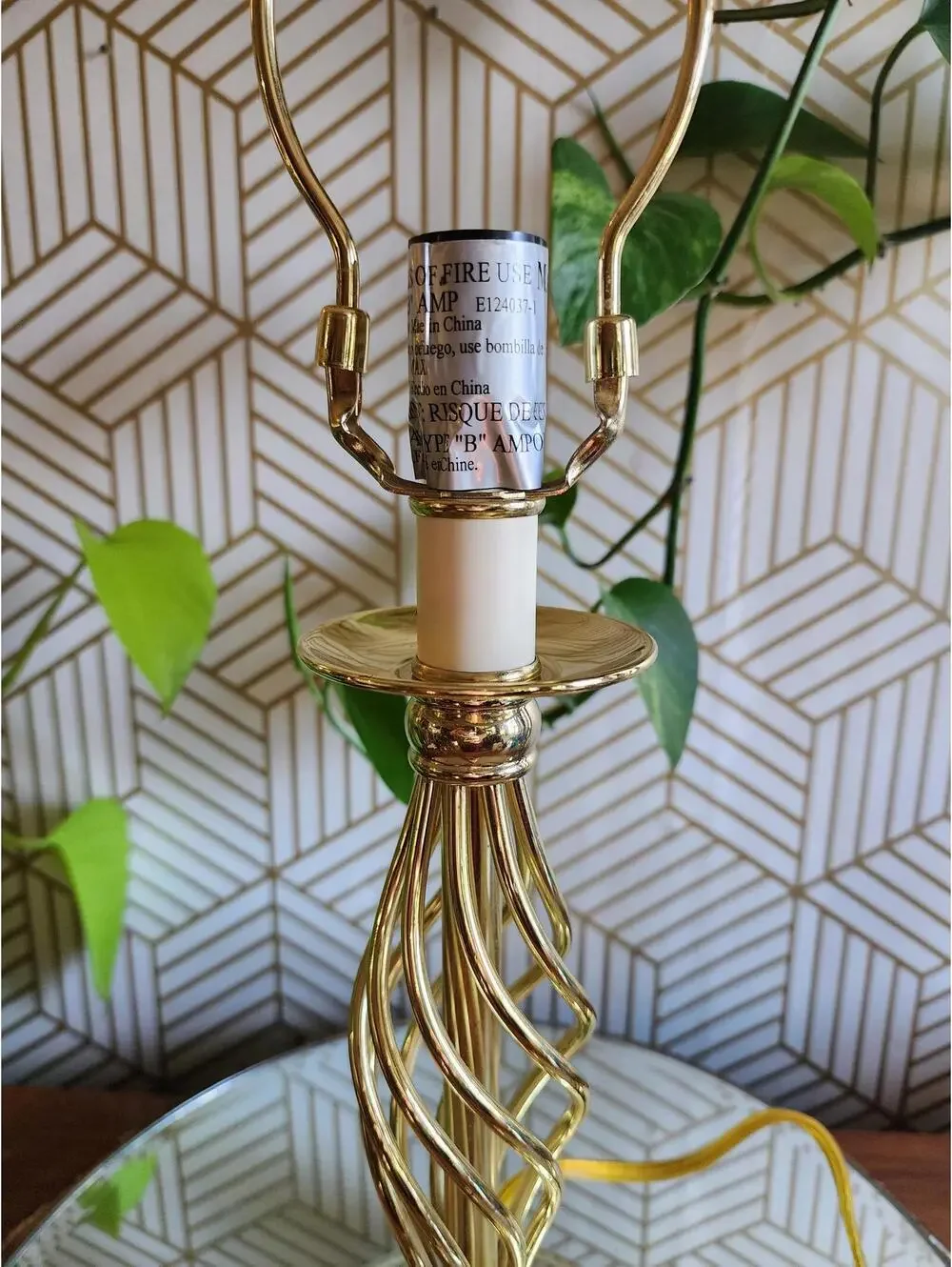 Vintage Gold Twisted Brass Accent Lamp 17